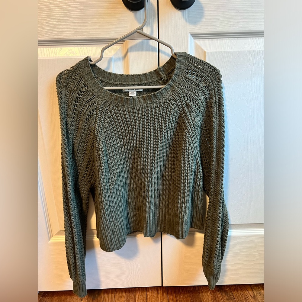 American eagle sweater